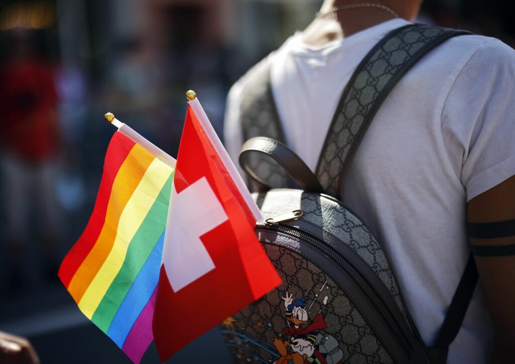 La Suisse légalise le mariage pour tous